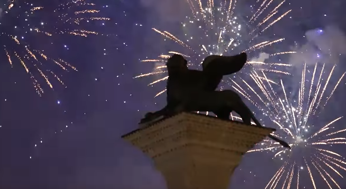 Scopri la Magia della Festa del Redentore a Venezia e Goditi un Soggiorno Indimenticabile a “On The Canalside”